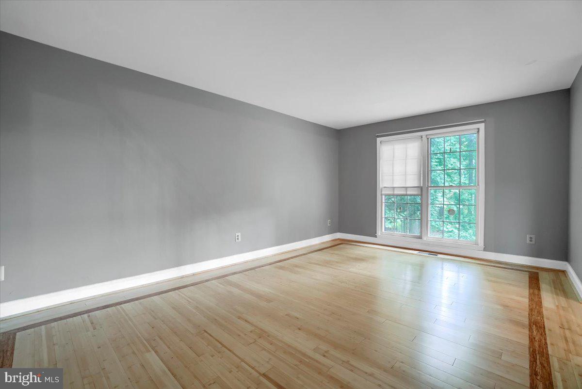 TIMBERLAKE ESTATES - Residential