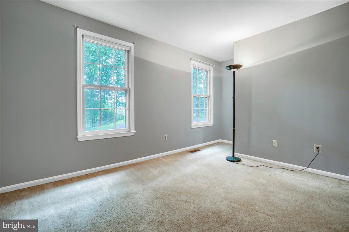 TIMBERLAKE ESTATES - Residential