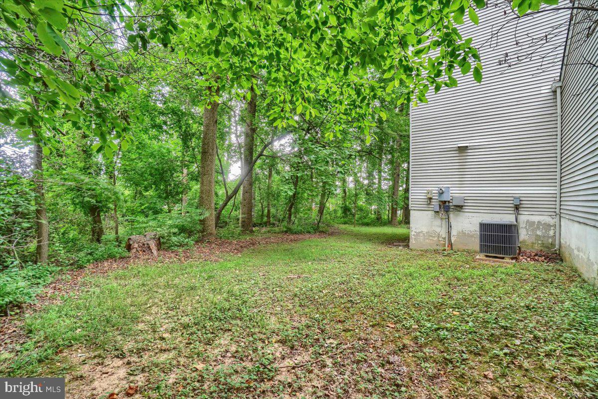 TIMBERLAKE ESTATES - Residential