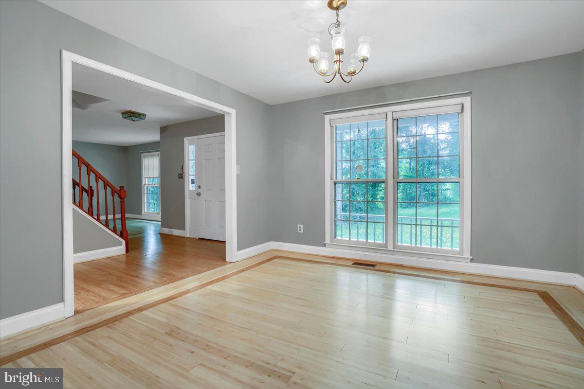 TIMBERLAKE ESTATES - Residential