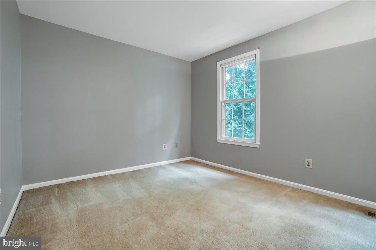 TIMBERLAKE ESTATES - Residential