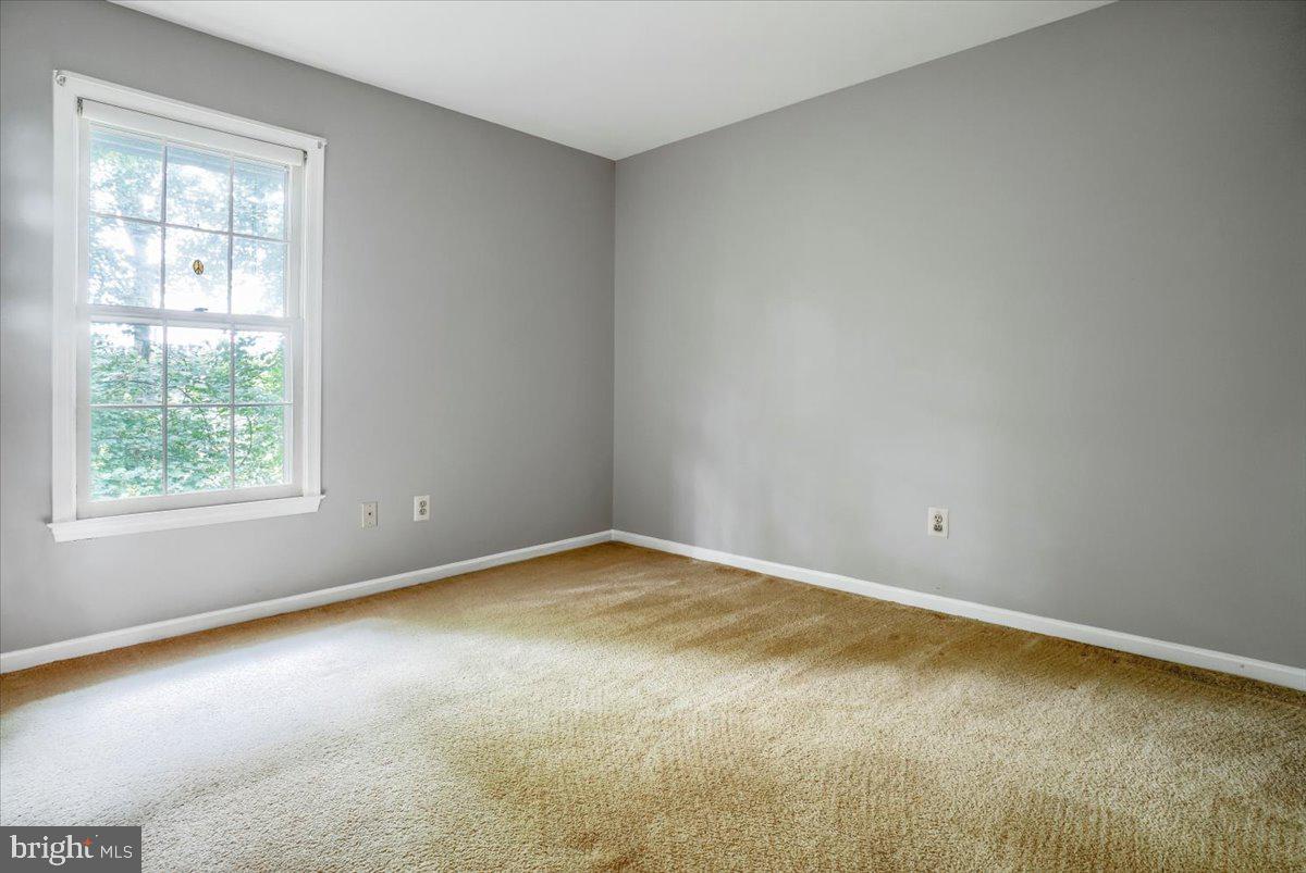 TIMBERLAKE ESTATES - Residential