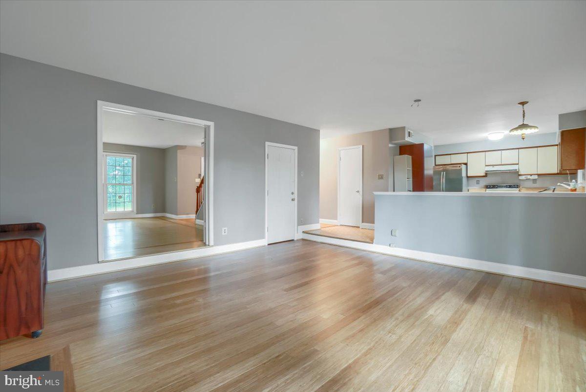 TIMBERLAKE ESTATES - Residential