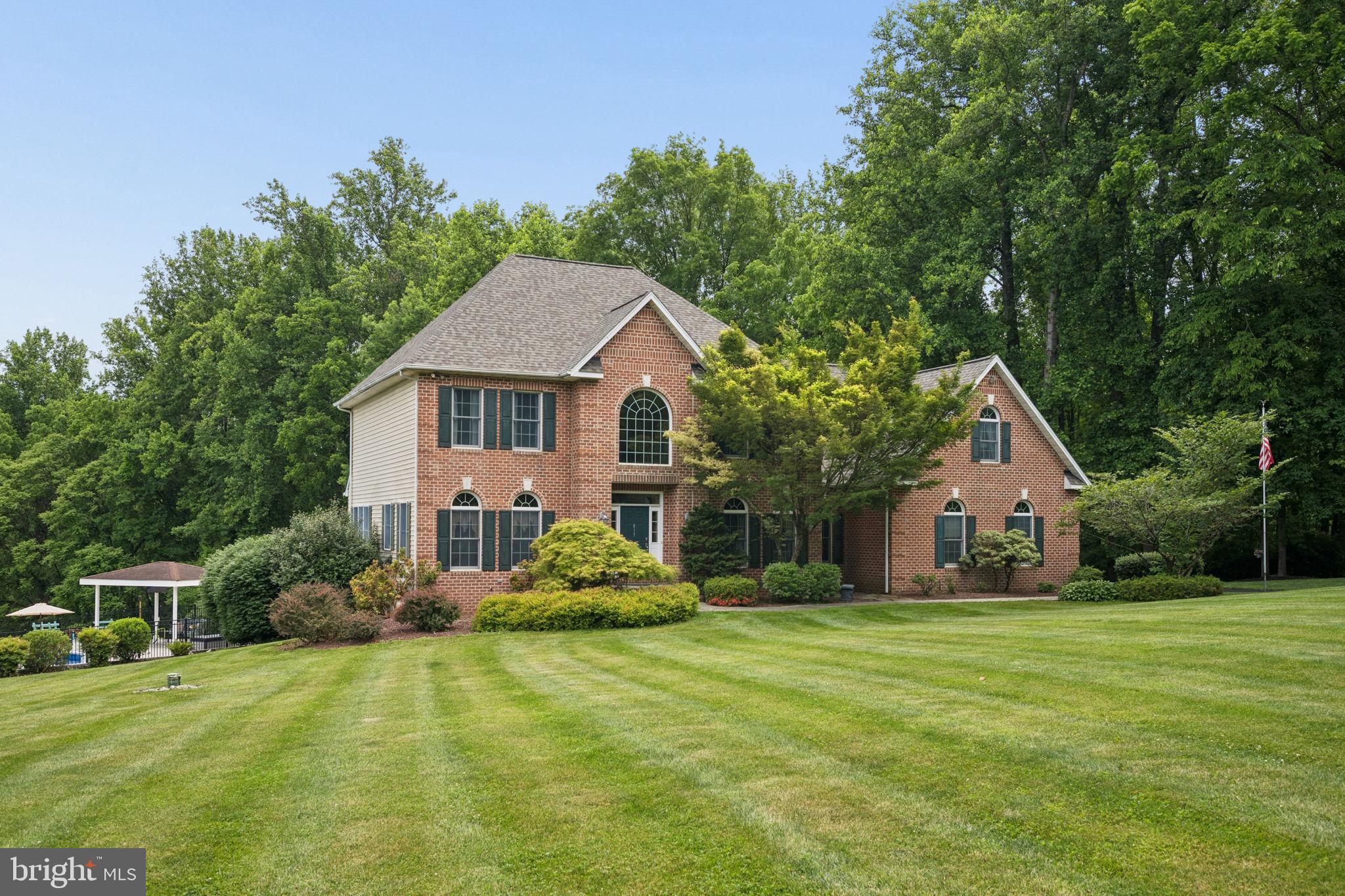 813 SAINT ANN DRIVE