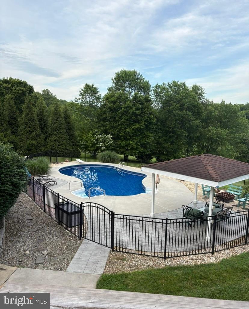 813 SAINT ANN DRIVE