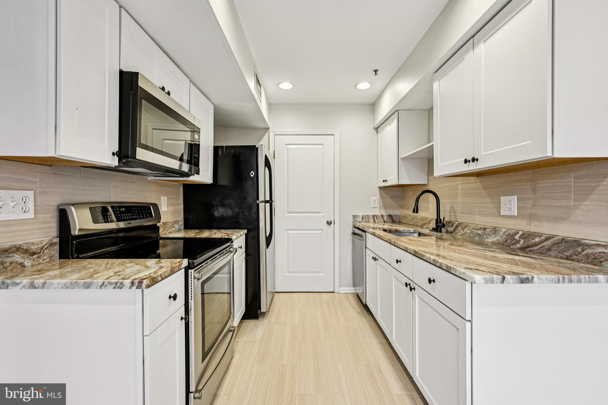 LONGMEAD CROSSING - Residential