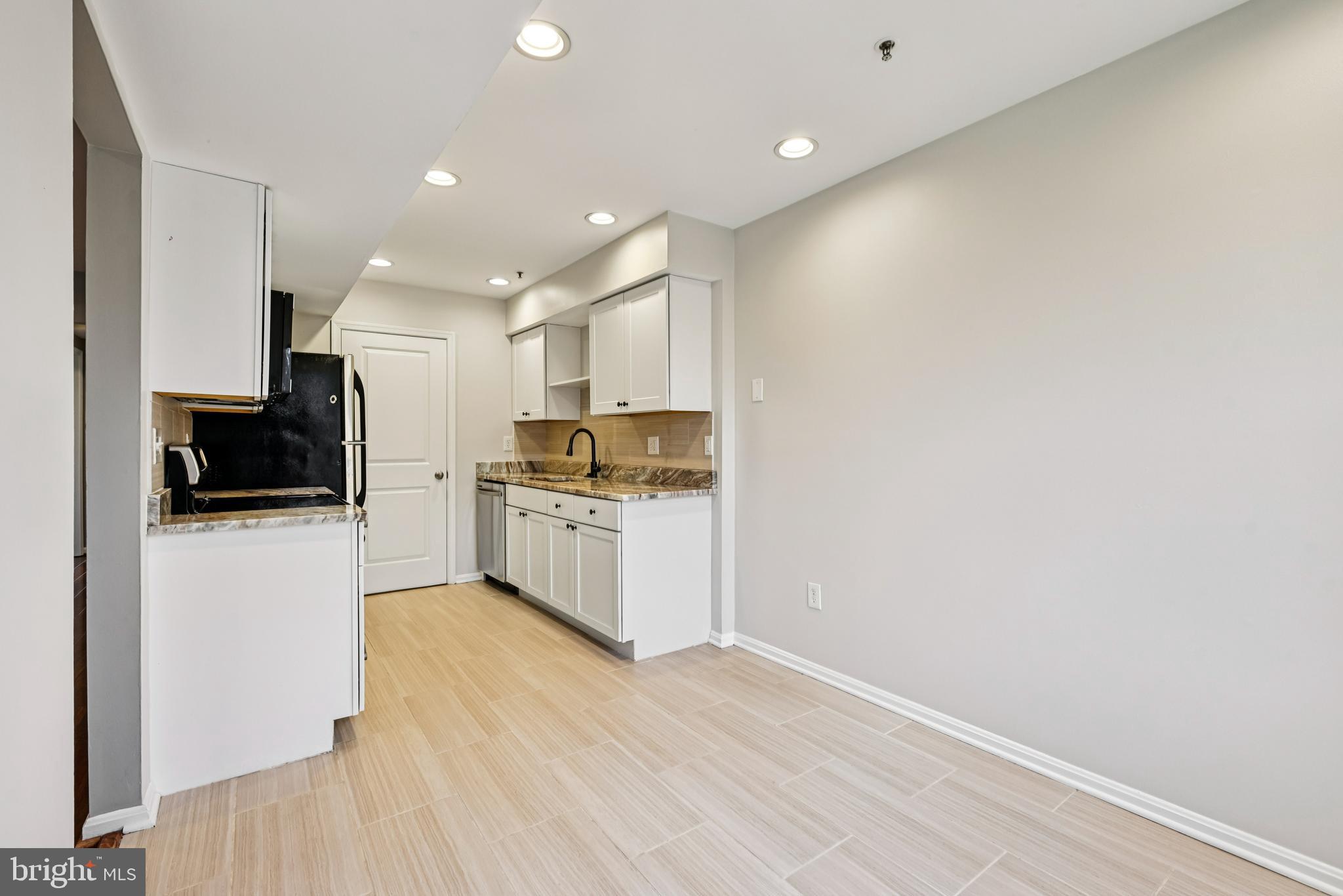 LONGMEAD CROSSING - Residential