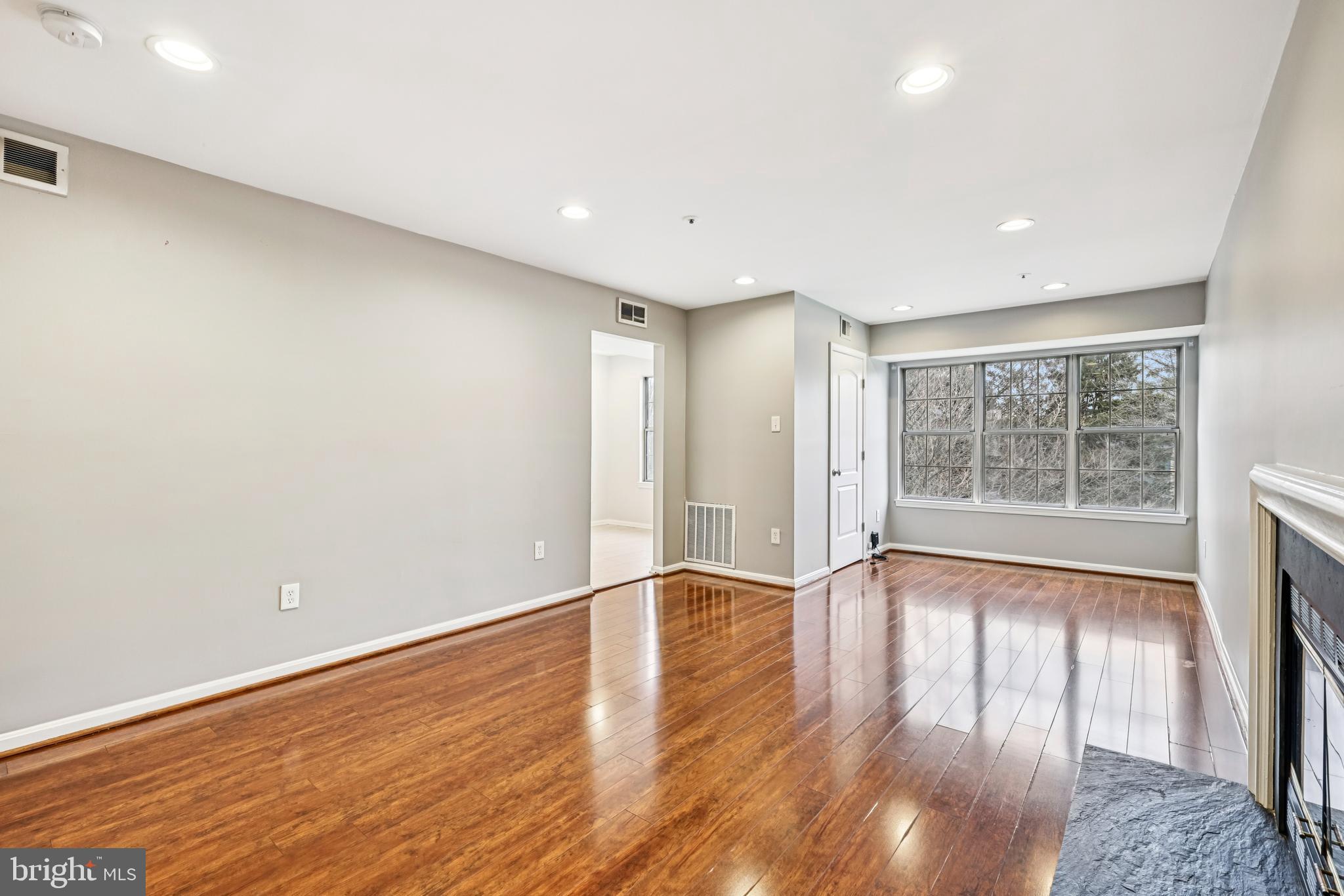 LONGMEAD CROSSING - Residential