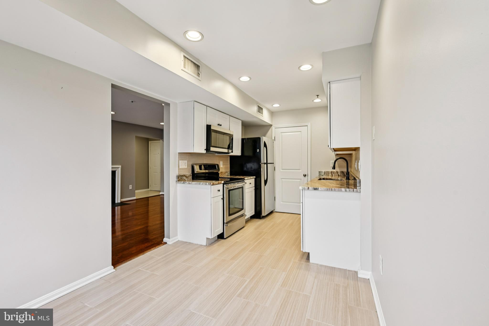 LONGMEAD CROSSING - Residential