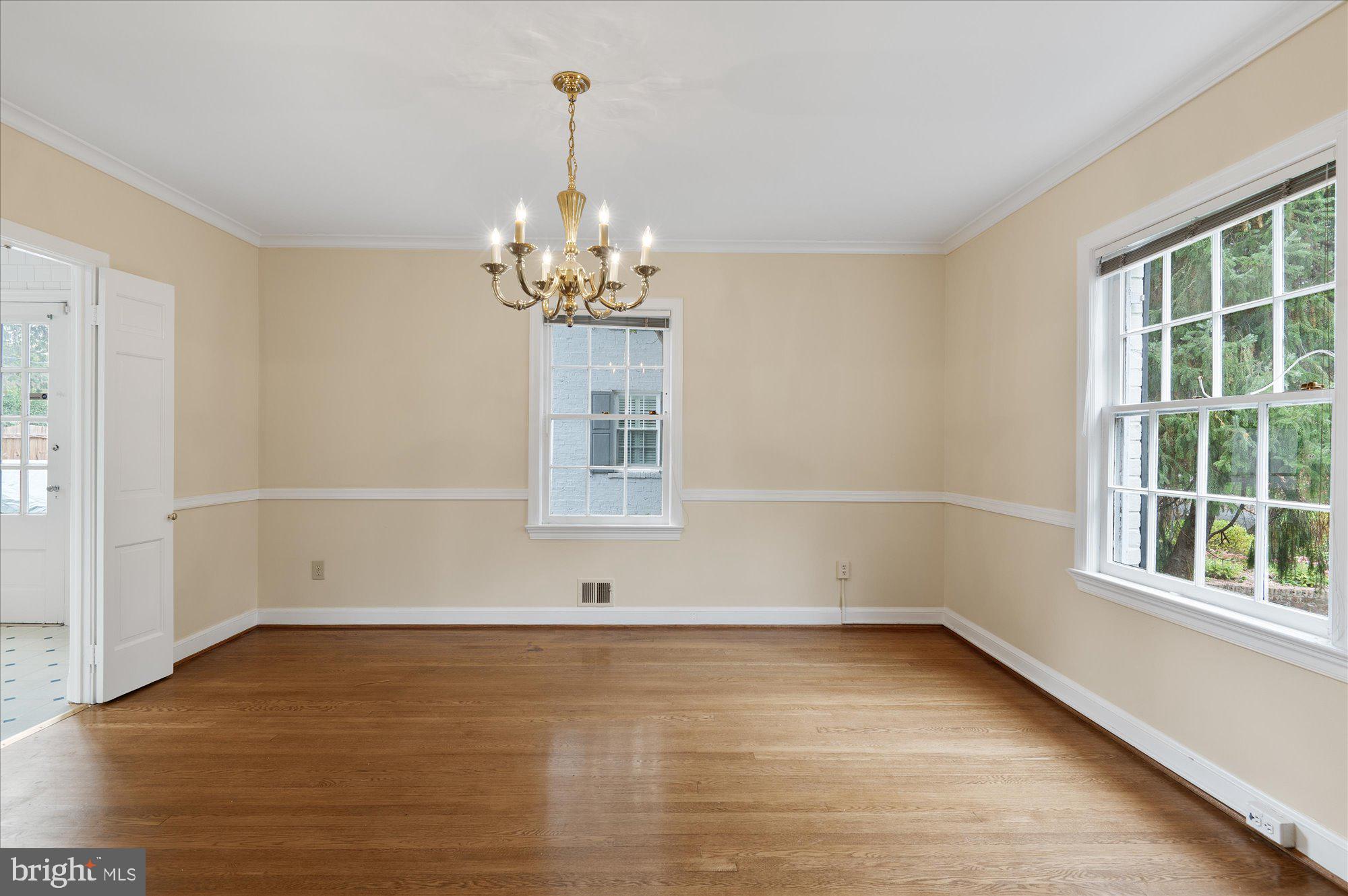 CHEVY CHASE VILLAGE - Residential