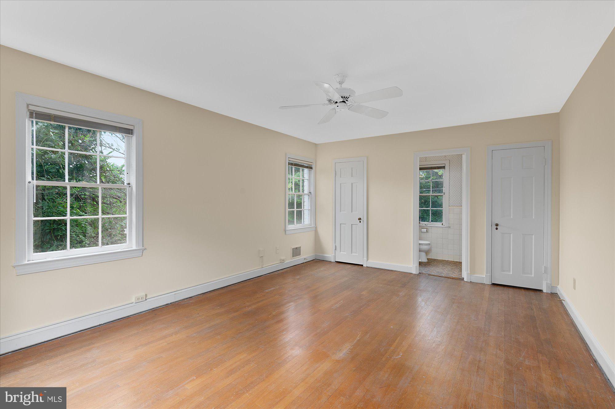 CHEVY CHASE VILLAGE - Residential