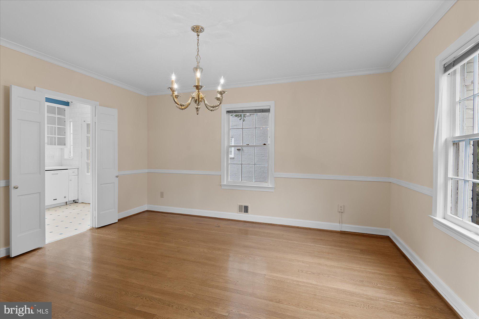 CHEVY CHASE VILLAGE - Residential