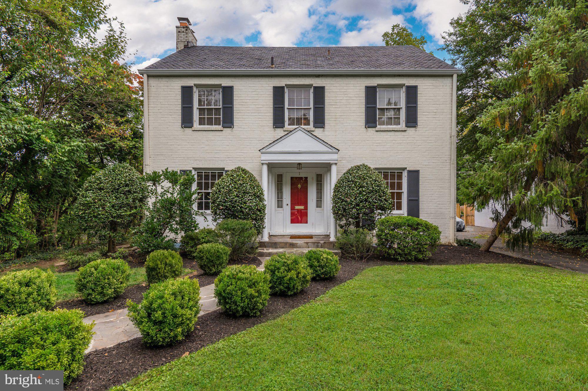 CHEVY CHASE VILLAGE - Residential