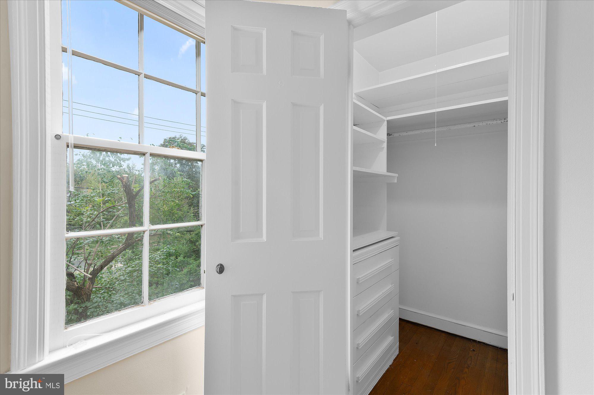 CHEVY CHASE VILLAGE - Residential