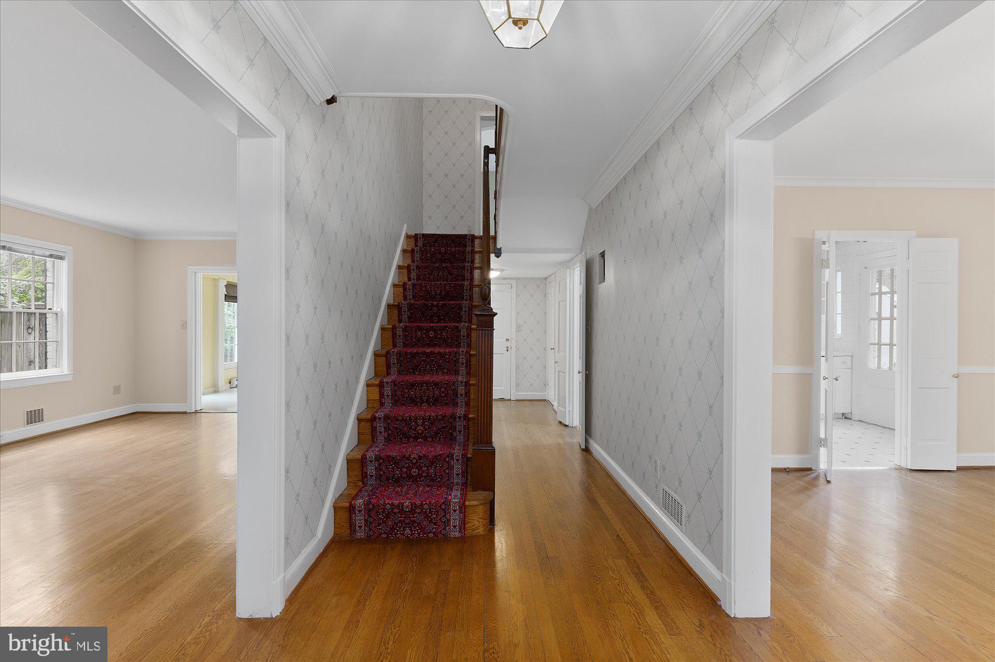 CHEVY CHASE VILLAGE - Residential