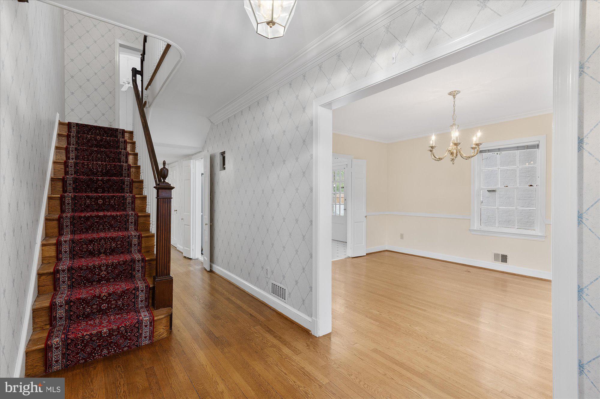 CHEVY CHASE VILLAGE - Residential