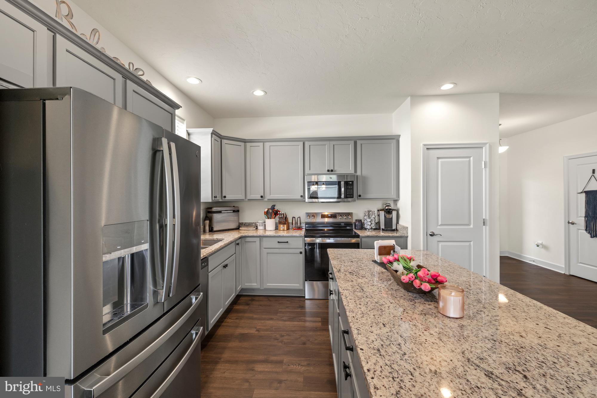 53 NUTHATCH DRIVE