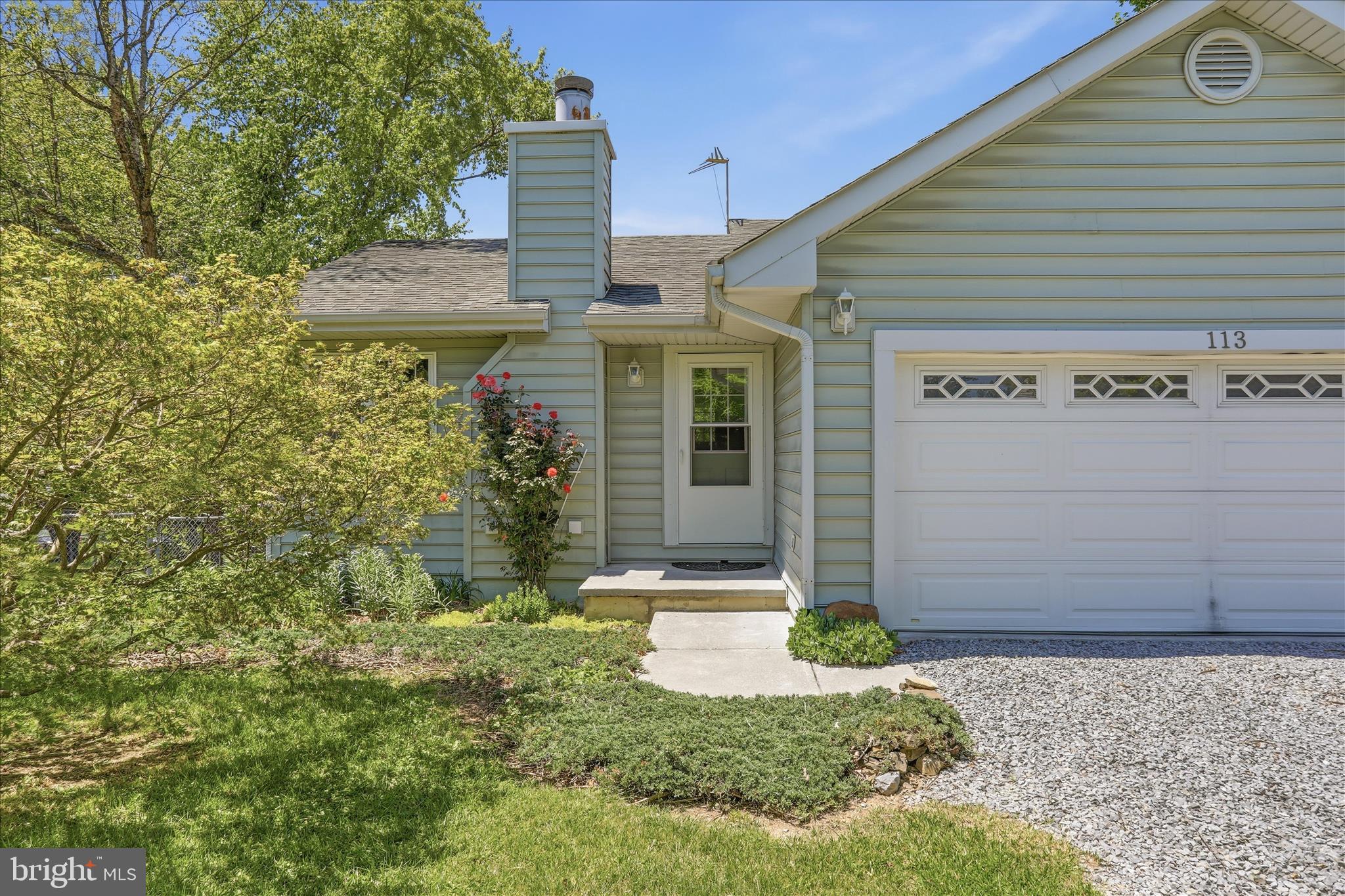 113 BLUEBIRD DRIVE