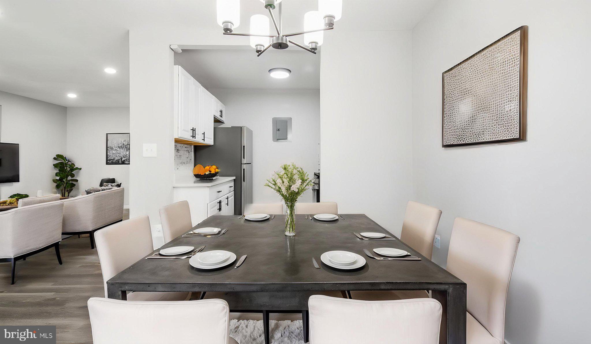 MARLOW TOWERS CONDOMINIUMS - Residential