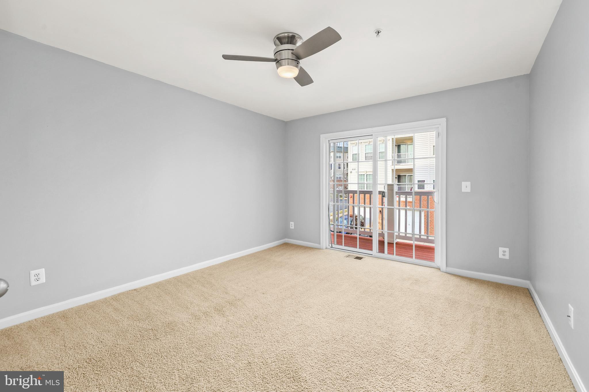 MARKET CENTER - Residential Lease