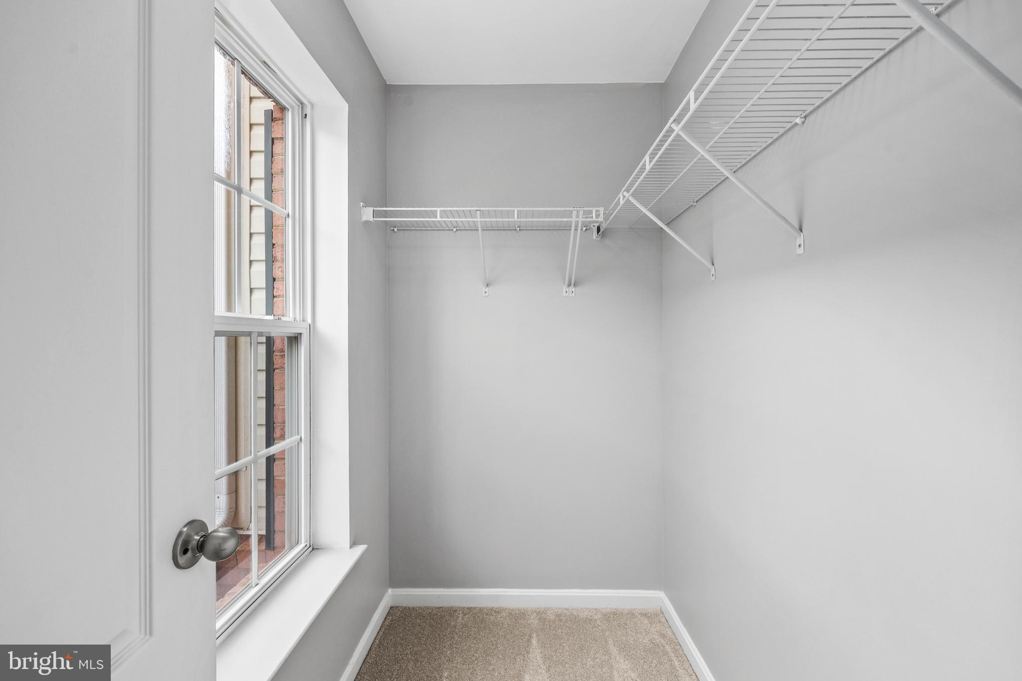 MARKET CENTER - Residential Lease