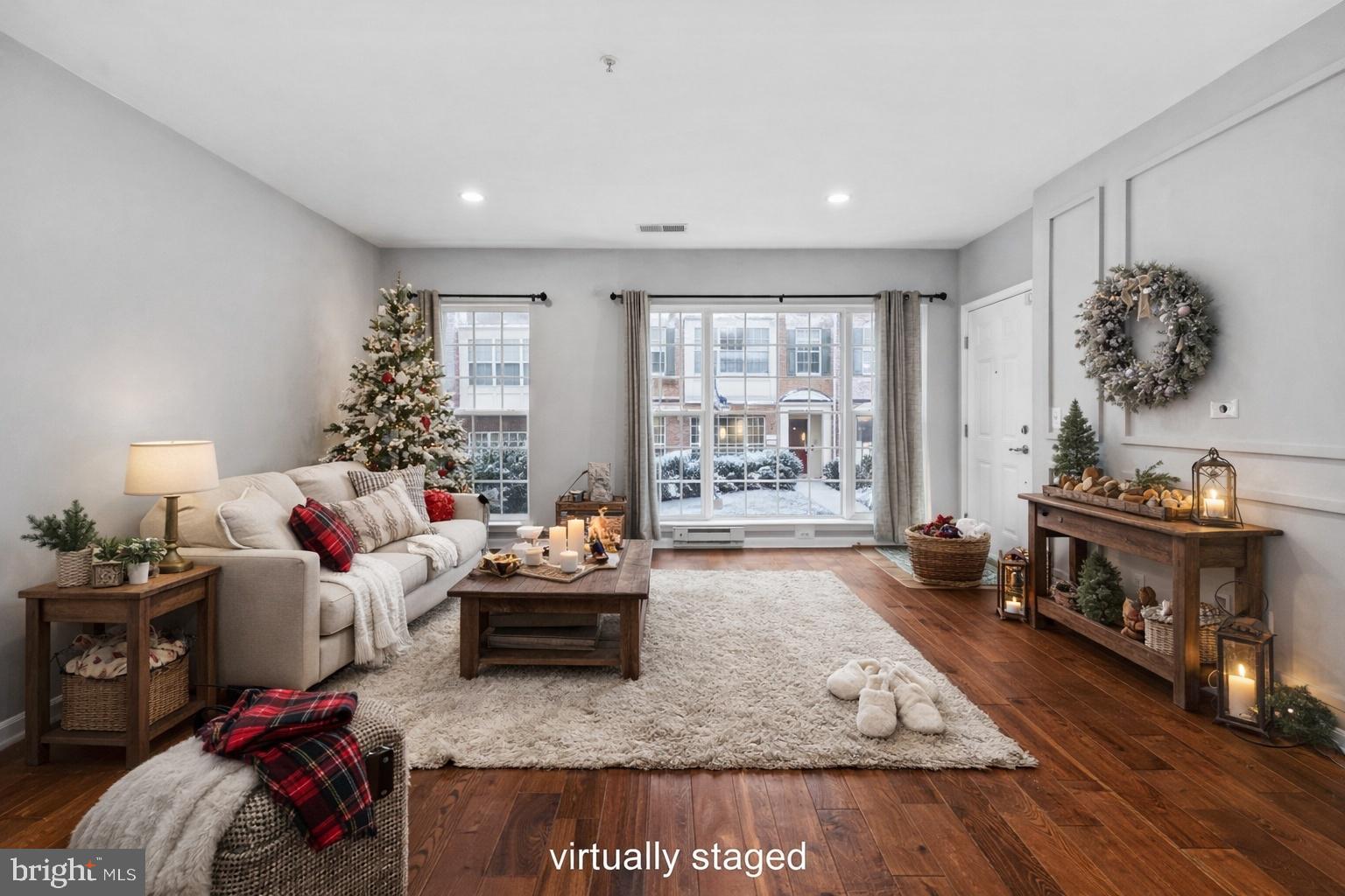 MARKET CENTER - Residential Lease