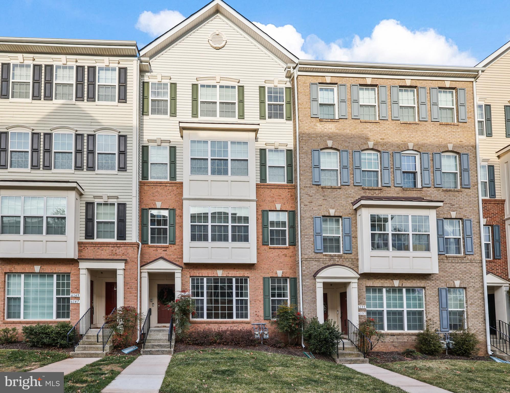 MARKET CENTER - Residential Lease