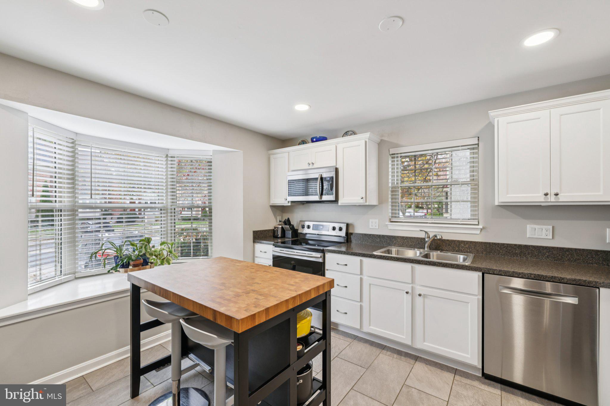 LOVETON FARMS - Residential