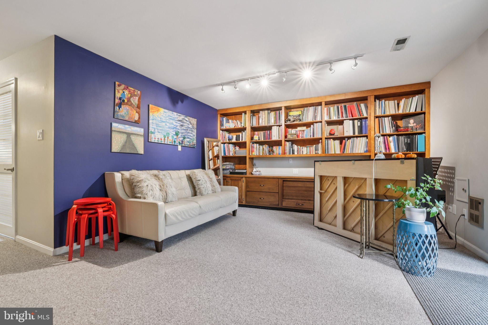 LOVETON FARMS - Residential