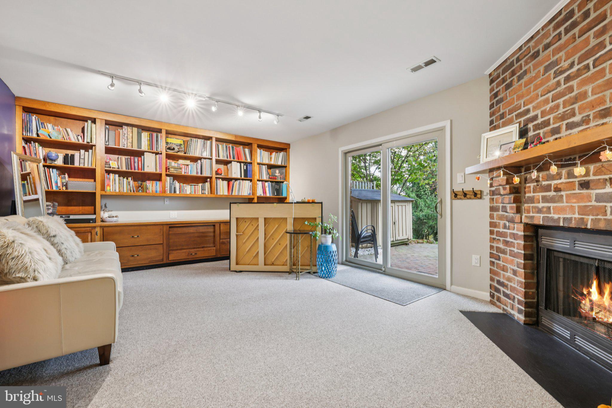 LOVETON FARMS - Residential