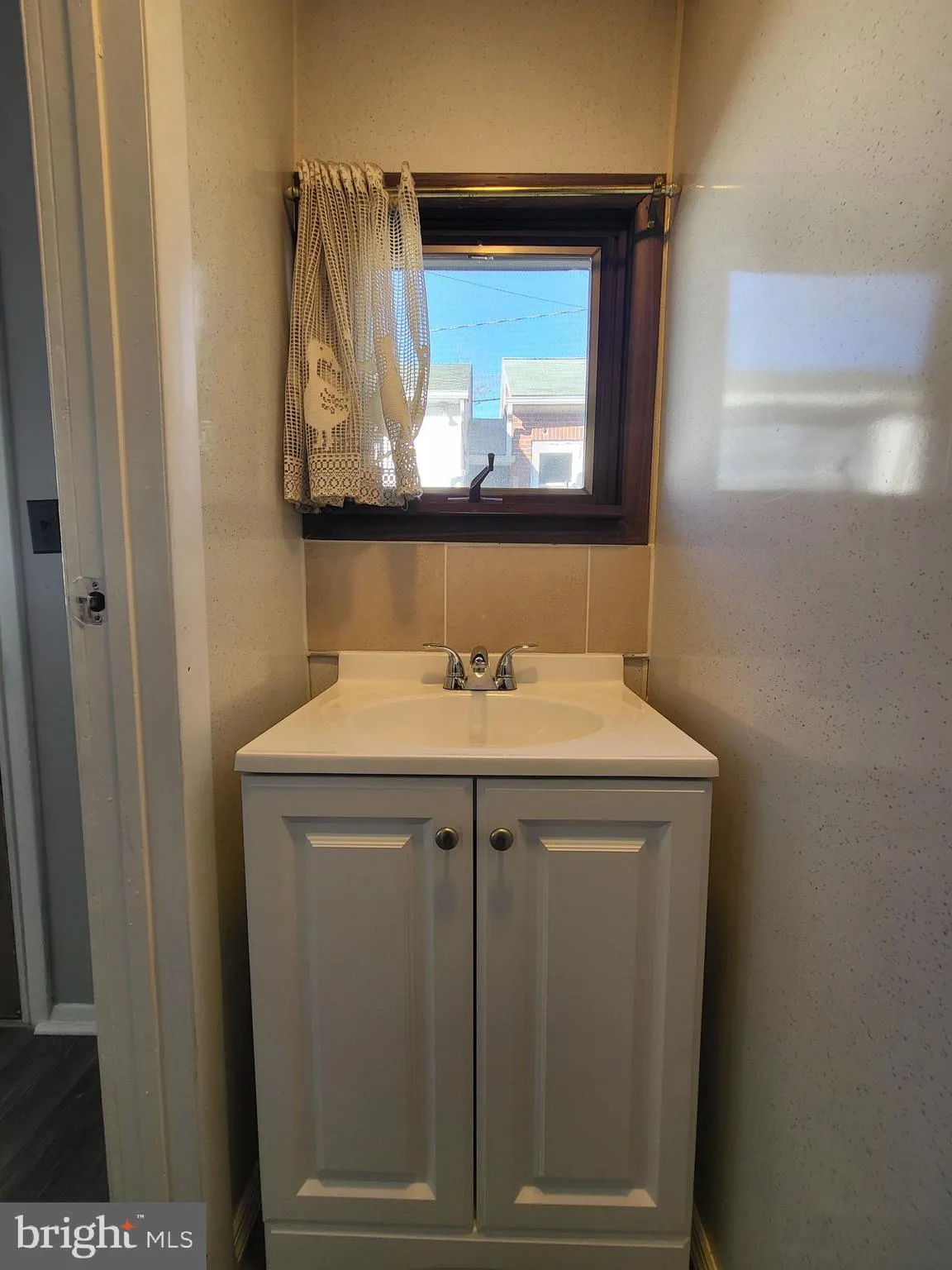 Reading, Pennsylvania 19609, United States, 3 Bedrooms Bedrooms, ,2 BathroomsBathrooms,Residential,Pending,10280