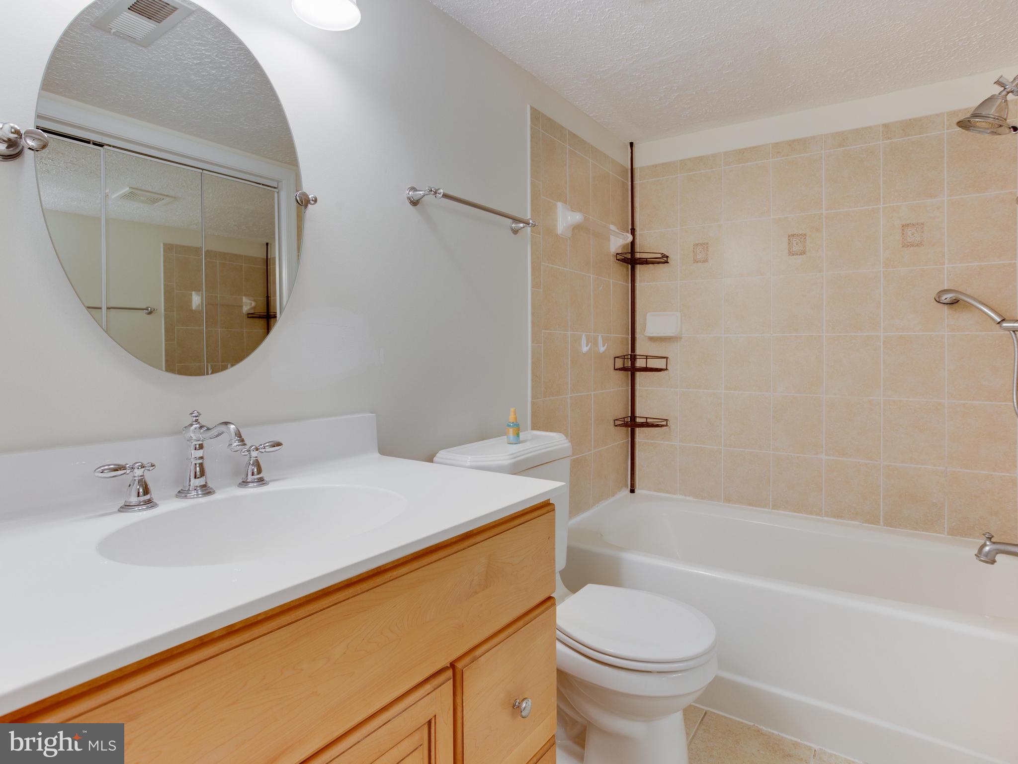 EUTAW FOREST - Residential Lease