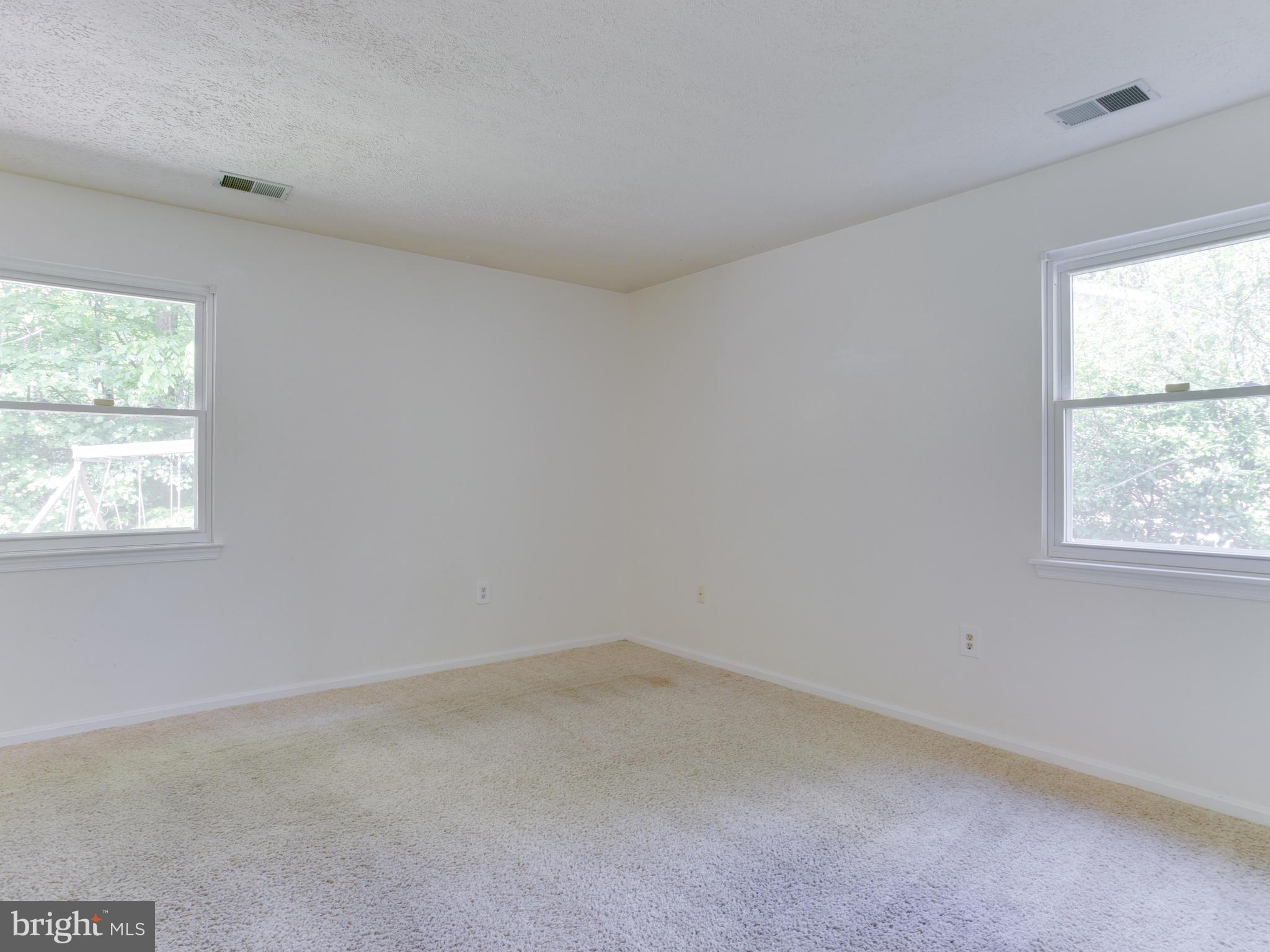 EUTAW FOREST - Residential Lease