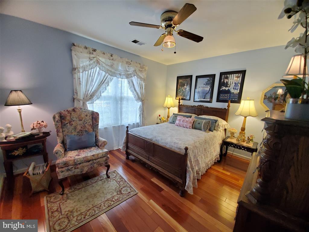 COLVINS GLEN - Residential Lease