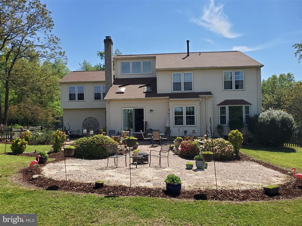 COLVINS GLEN - Residential Lease