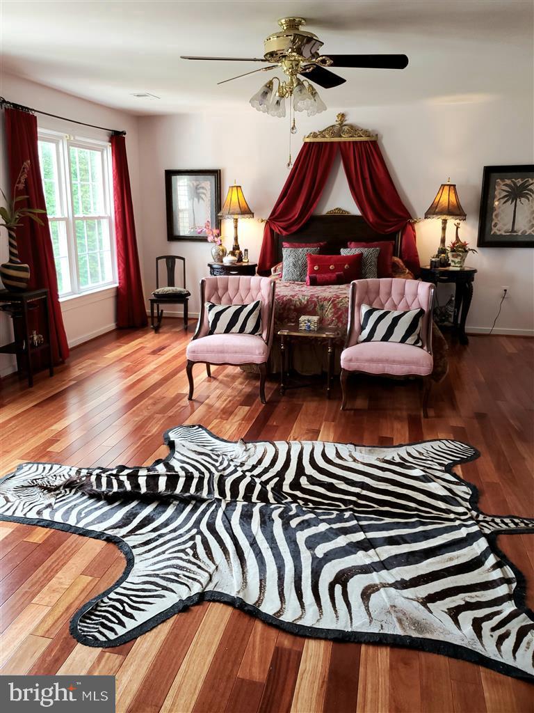 COLVINS GLEN - Residential Lease