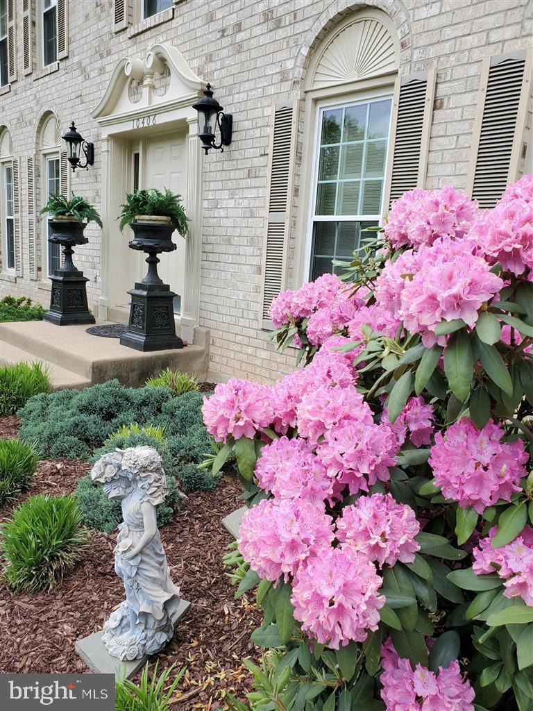 COLVINS GLEN - Residential Lease