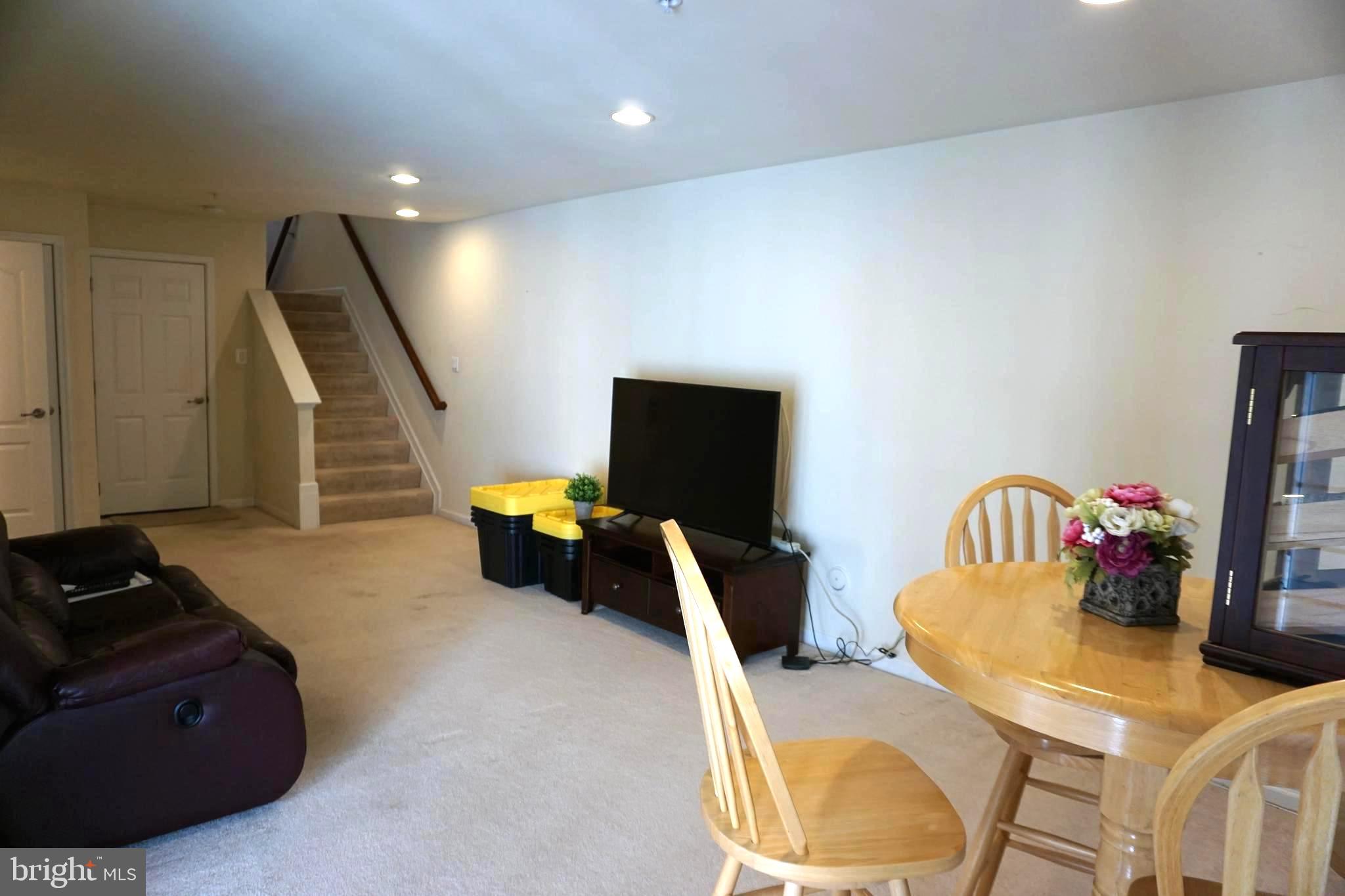 TANYARD SPRINGS - Residential