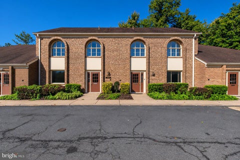 Photo of 6213 Old Keene Mill Court #14, SPRINGFIELD, VA 22152 (MLS # VAFX2311332)