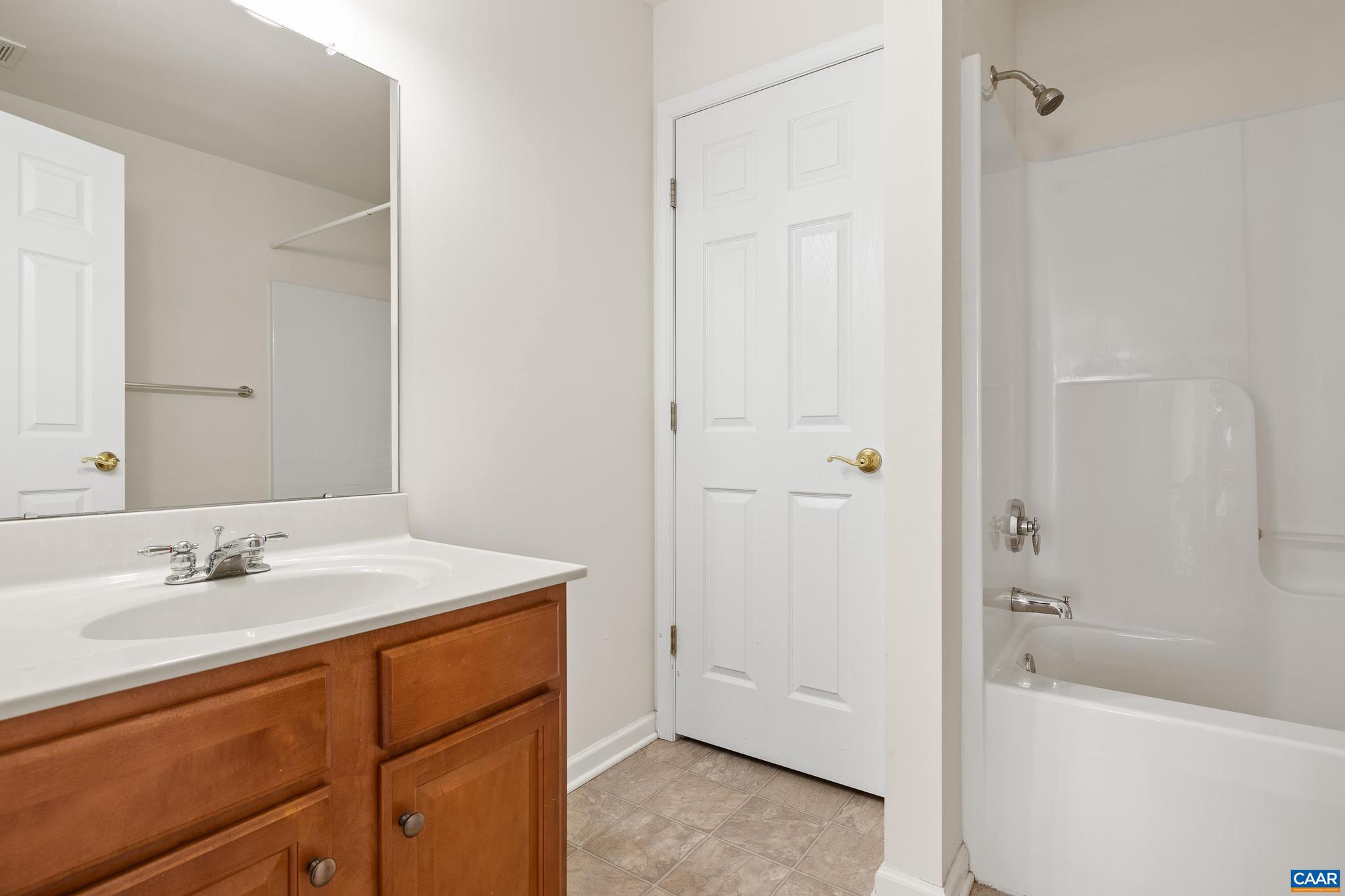 LAKE MONTICELLO - Residential