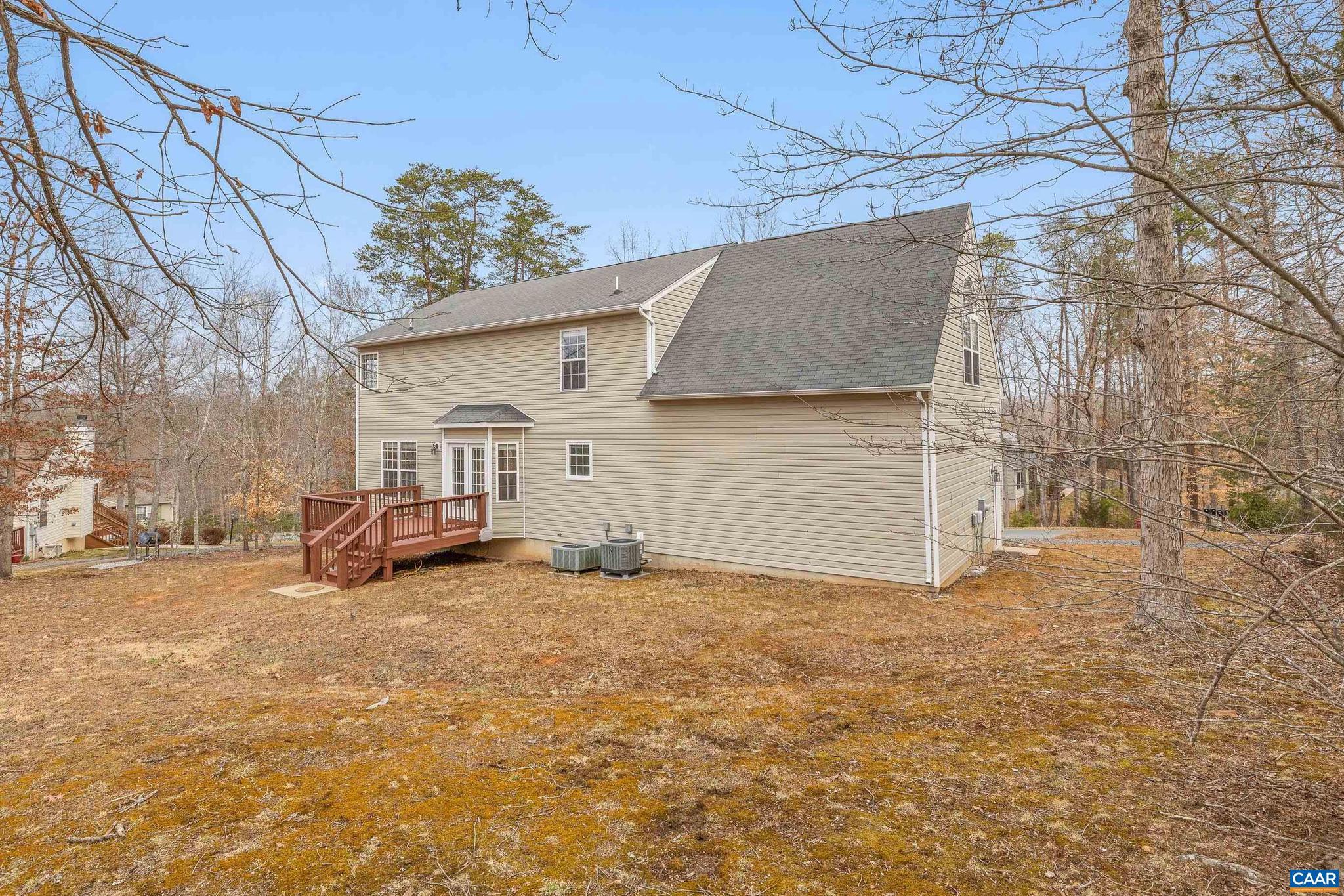 LAKE MONTICELLO - Residential