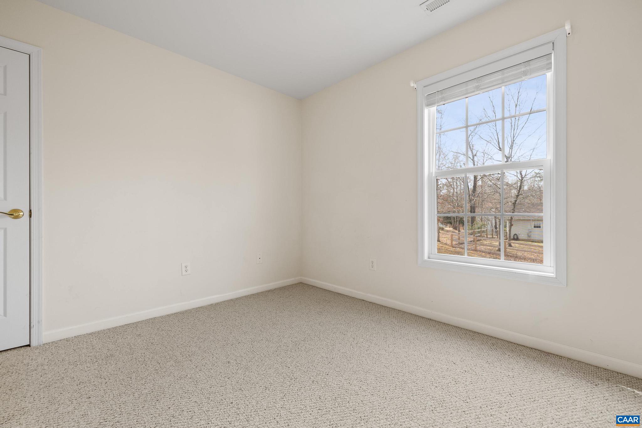 LAKE MONTICELLO - Residential