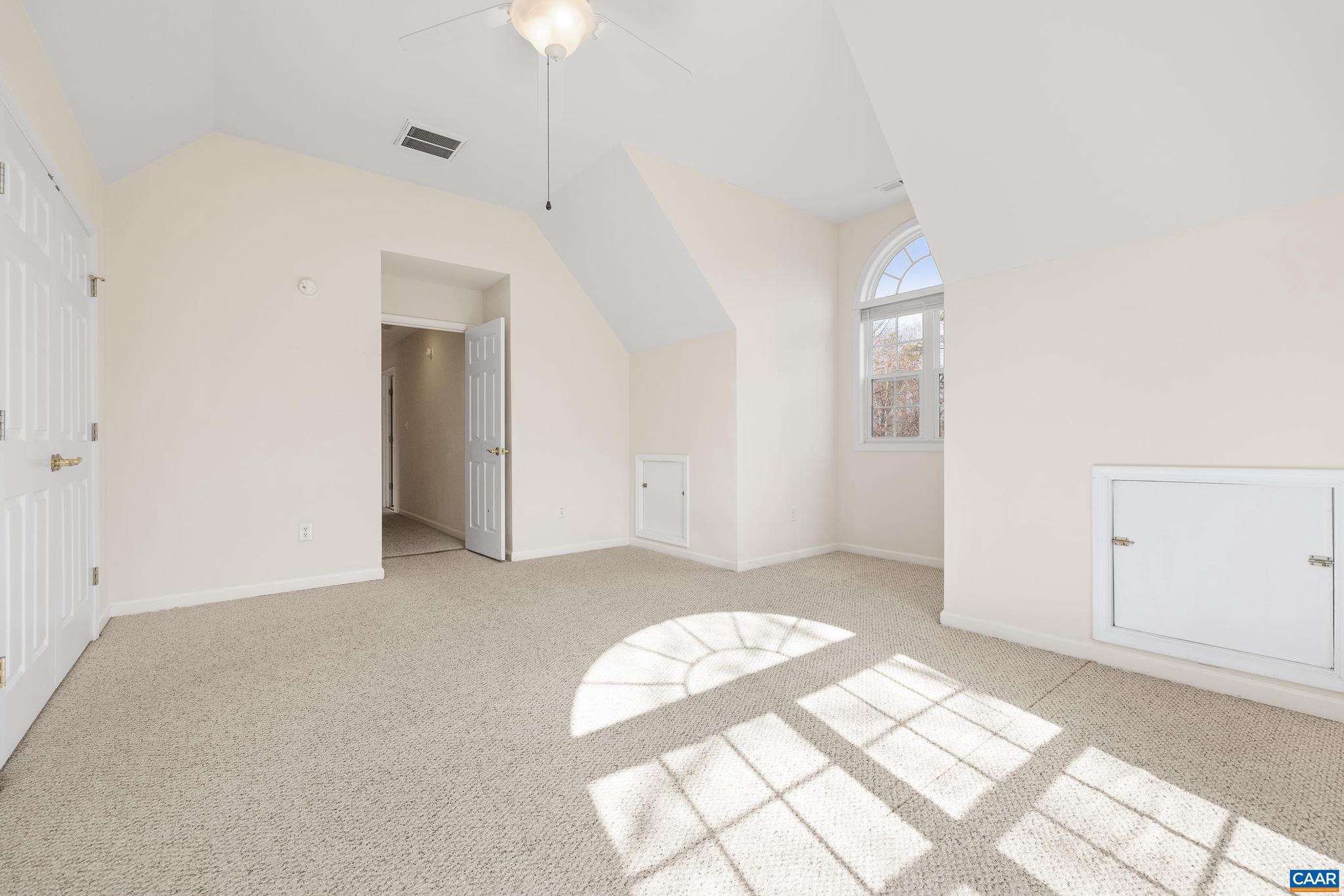 LAKE MONTICELLO - Residential