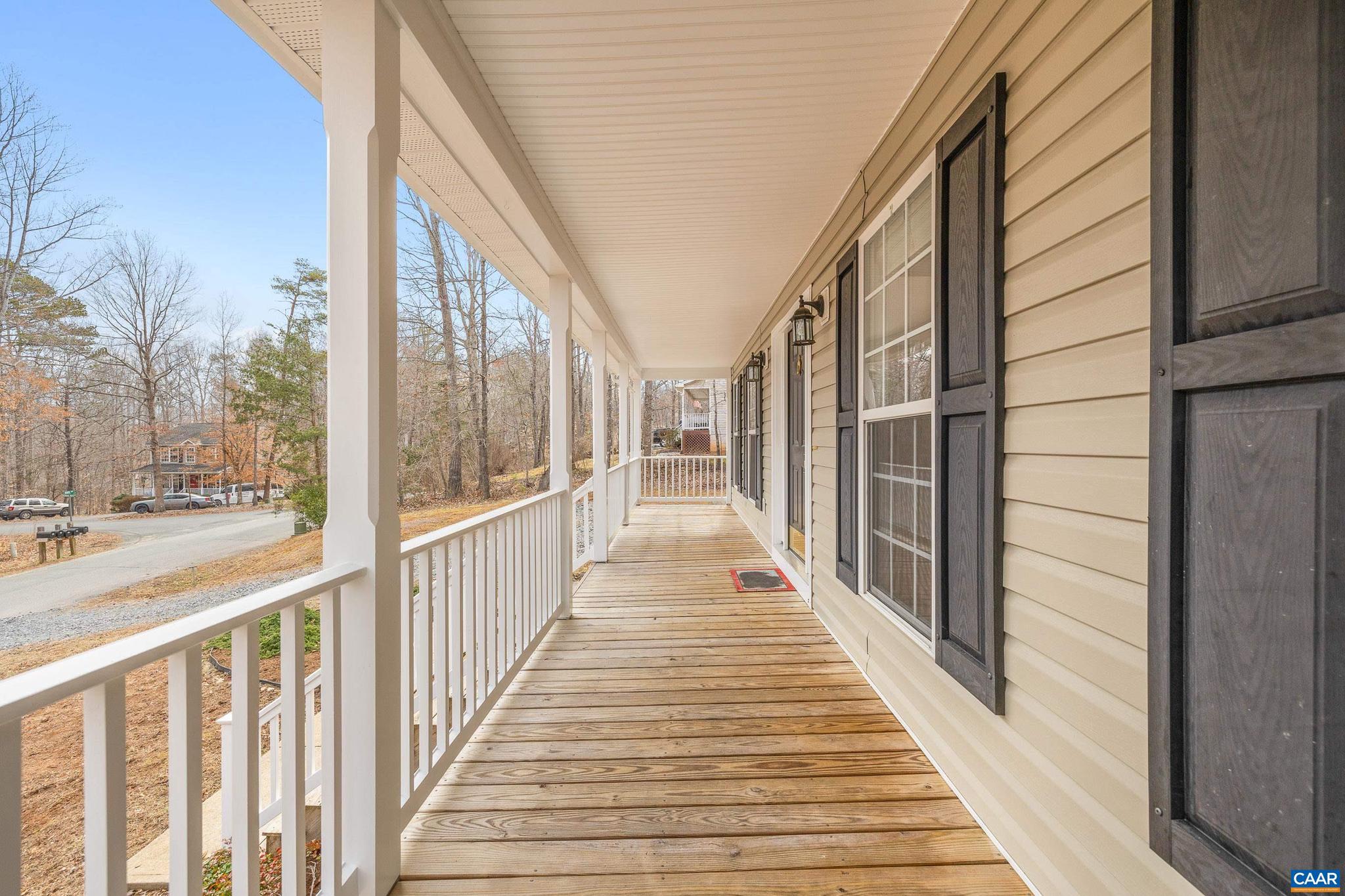 LAKE MONTICELLO - Residential