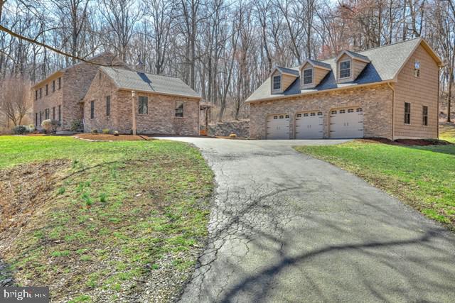 LAUREL ESTATES - Residential