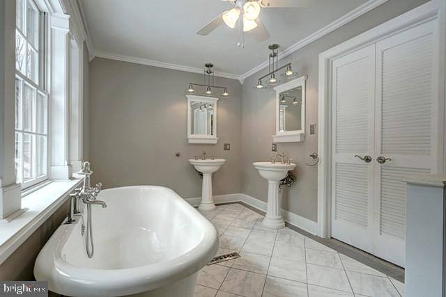 LAUREL ESTATES - Residential