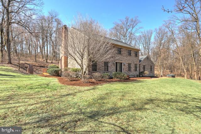 LAUREL ESTATES - Residential