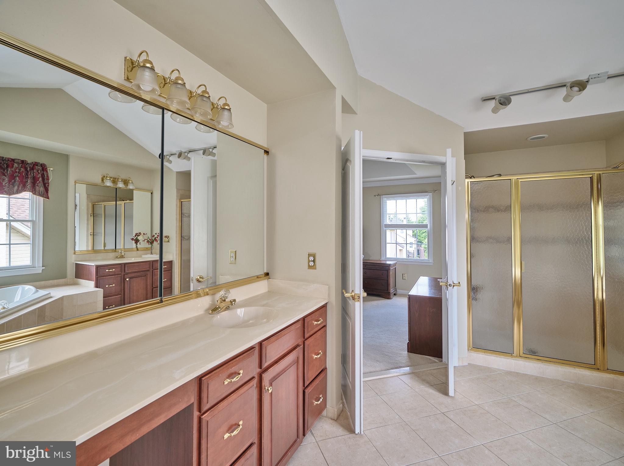 BUCKINGHAM FOREST - Residential