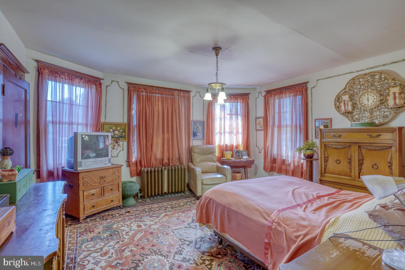 TOWN OF TRAPPE - Residential