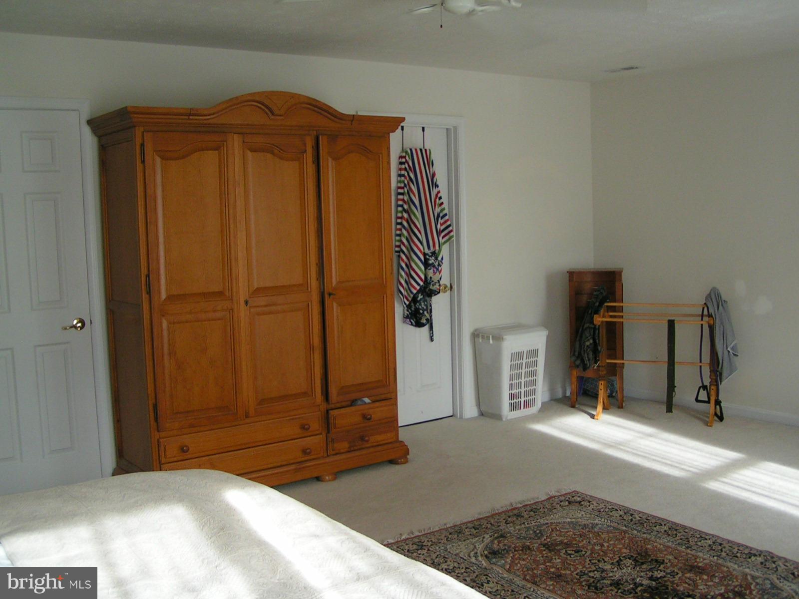 SYCAMORE HOLLOW OF WLDWD - Residential Lease